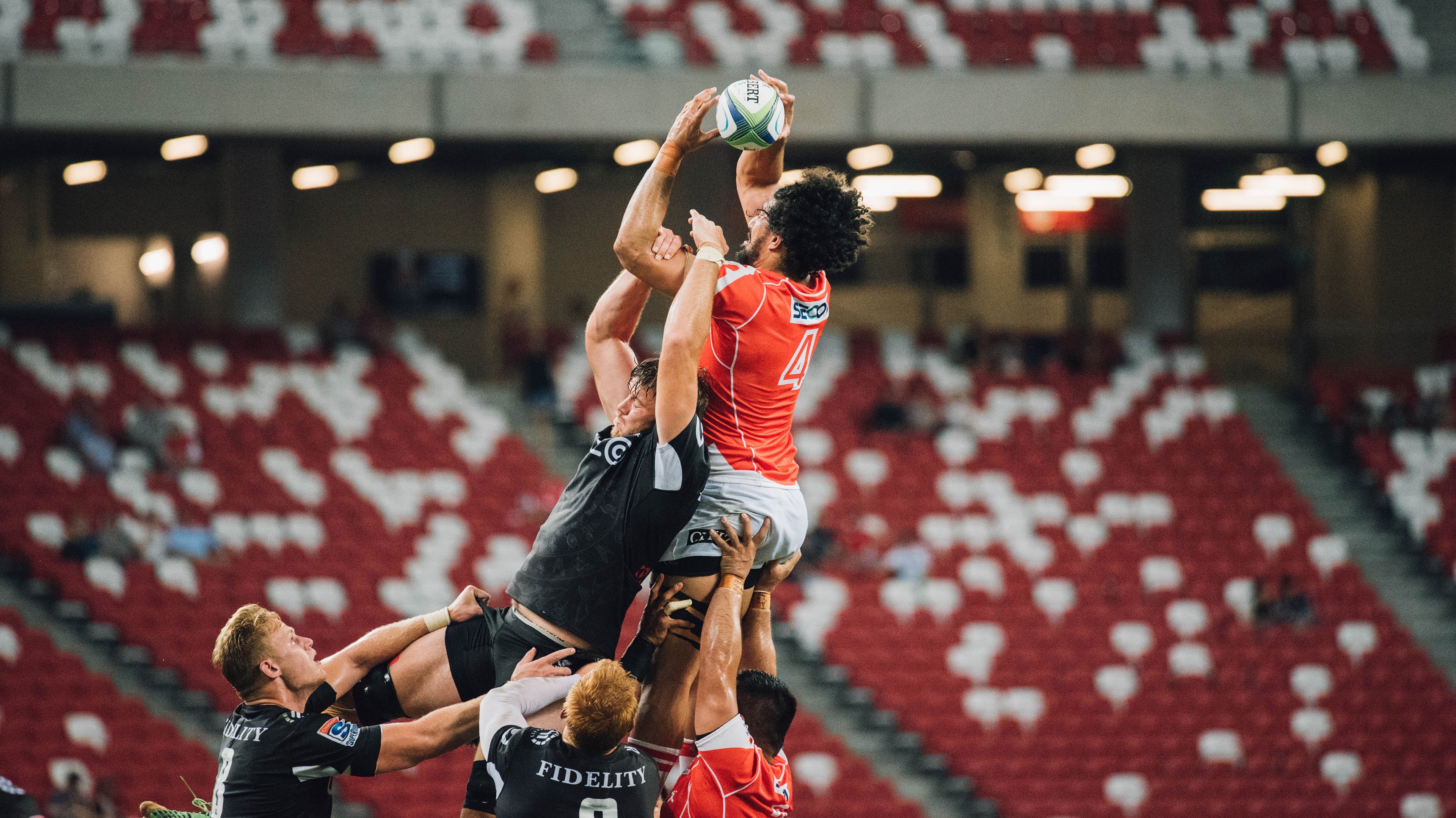 _快船迎战强敌，团队配合令人称赞_，快船全队